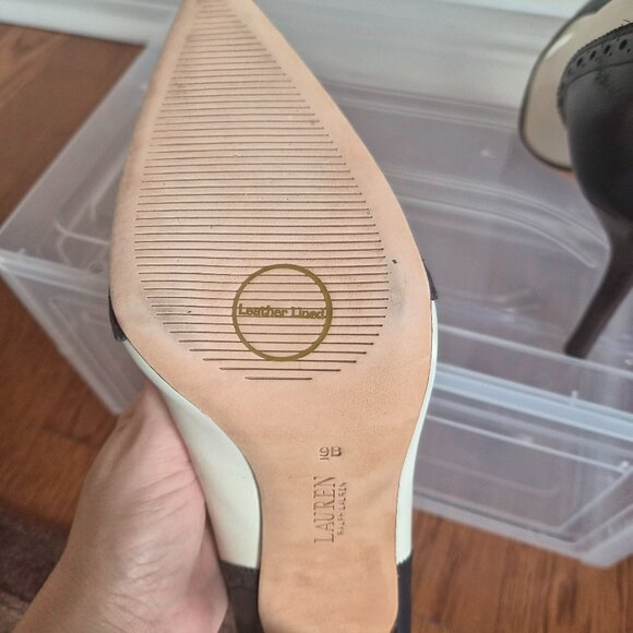 Ralph Lauren Pumps, Size 9, White/Navy Leather, All Leather - Picture 9 of 11